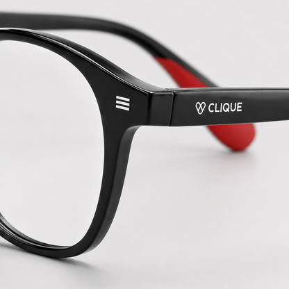 Black eyeglasses with 'Clique' branding on a light gray background